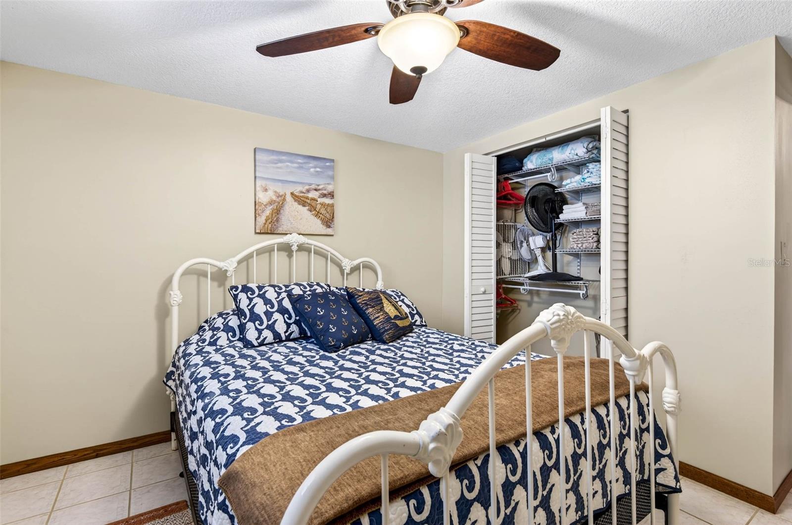 HUDSON BEACH ESTATES - Residential