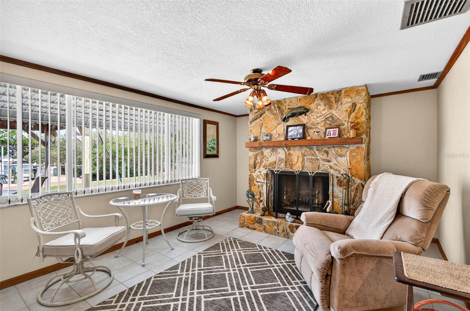 HUDSON BEACH ESTATES - Residential