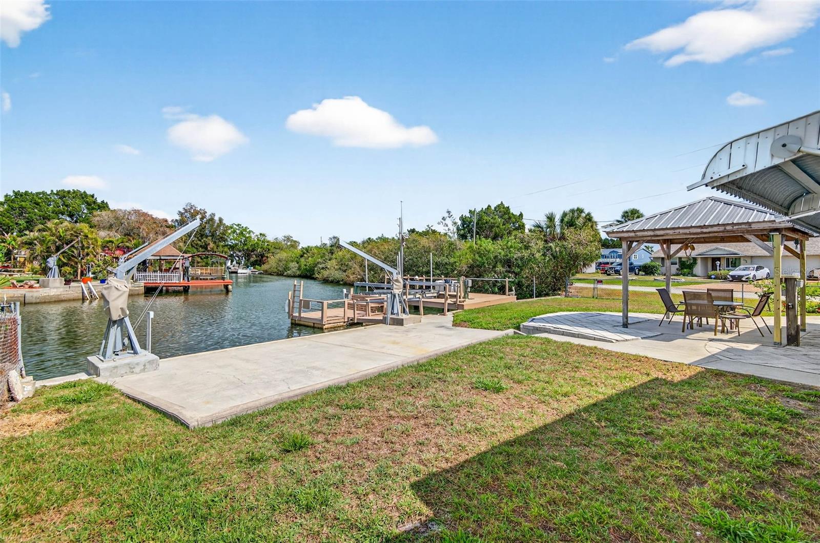 HUDSON BEACH ESTATES - Residential