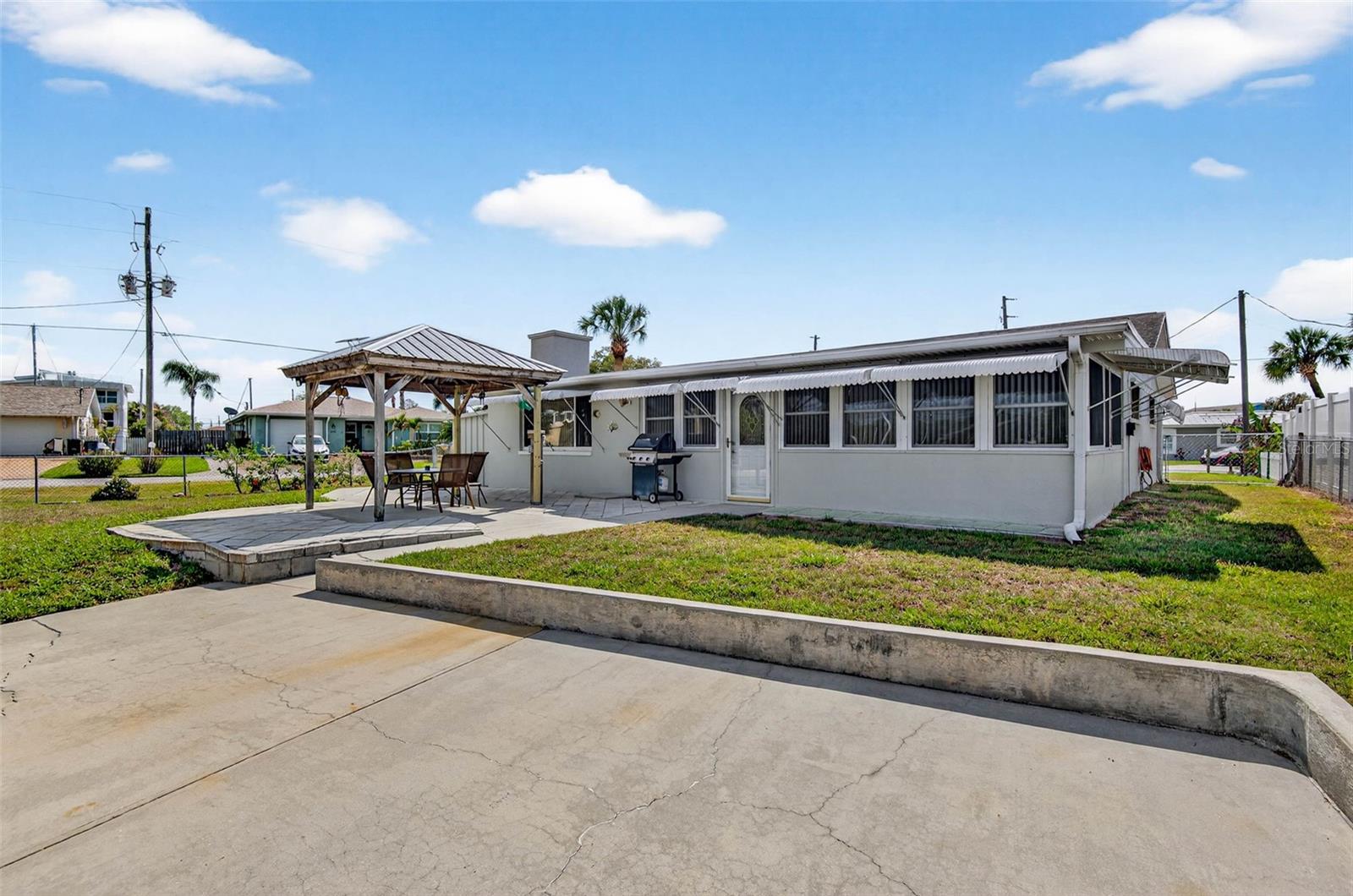 HUDSON BEACH ESTATES - Residential