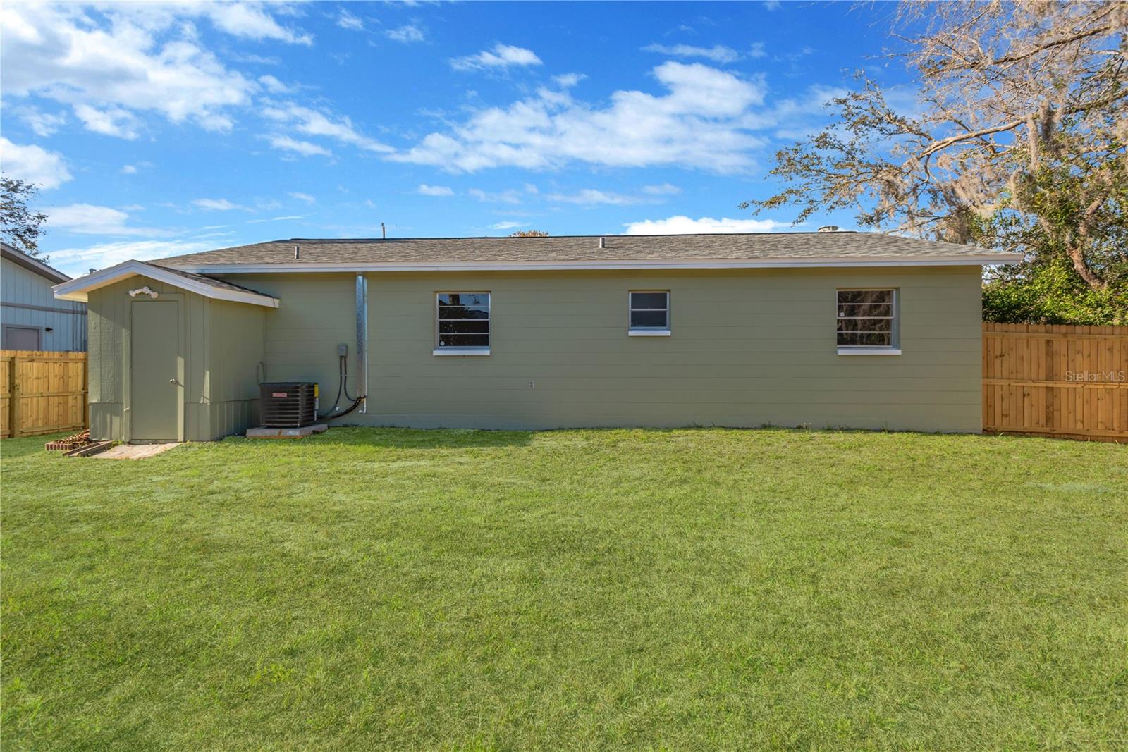 MOON LAKE ESTATES - Residential