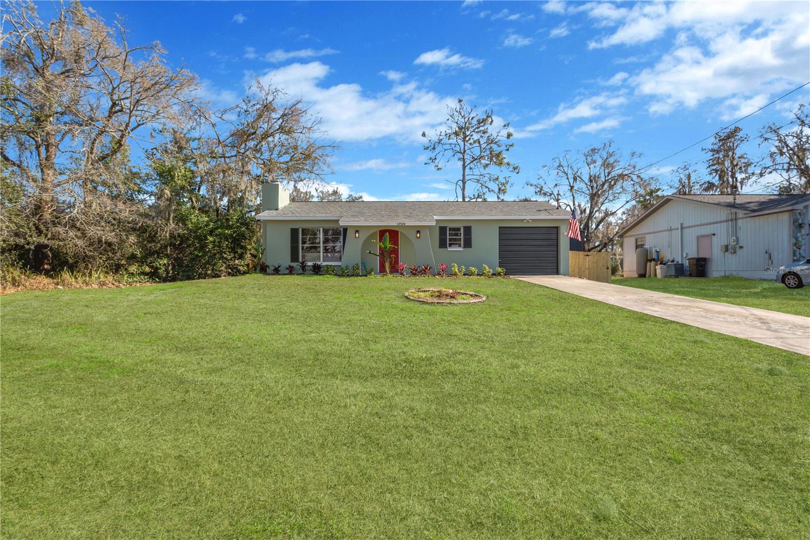 MOON LAKE ESTATES - Residential