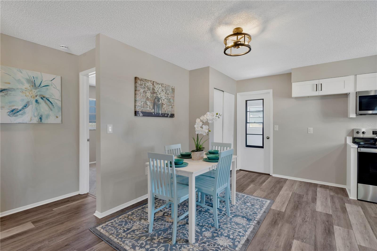 MOON LAKE ESTATES - Residential