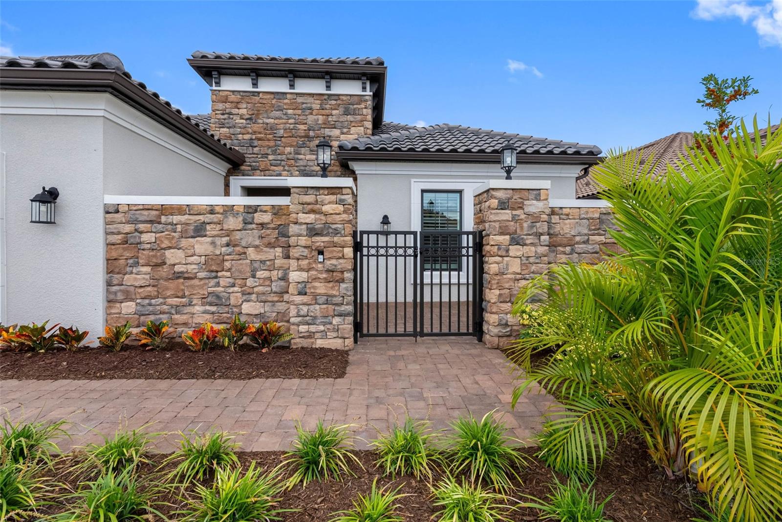 ESPLANADE/WIREGRASS RANCH PH - Residential