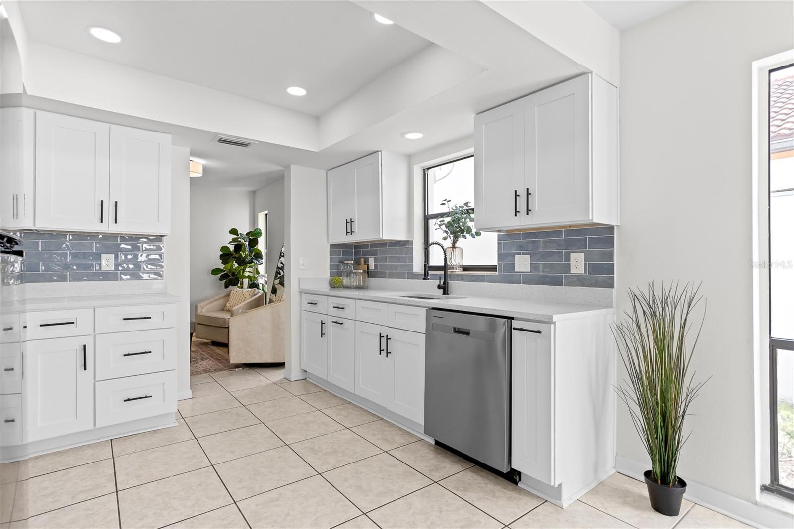 VISTA DEL RIO - Residential