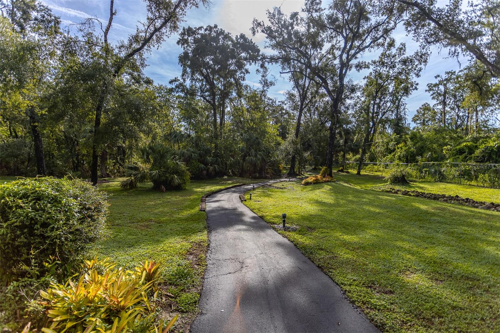 VISTA DEL RIO - Residential