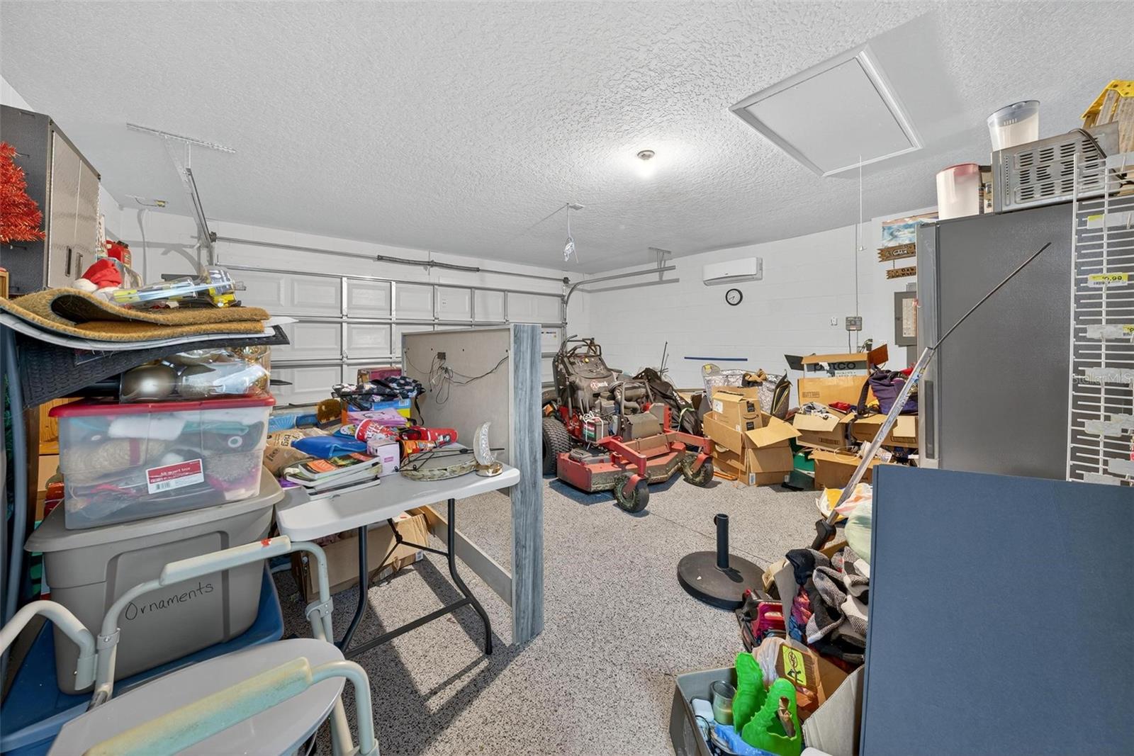 LEESBURG ASHTON WOODS - Residential