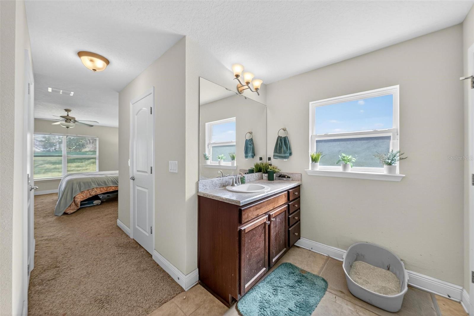 LEESBURG ASHTON WOODS - Residential