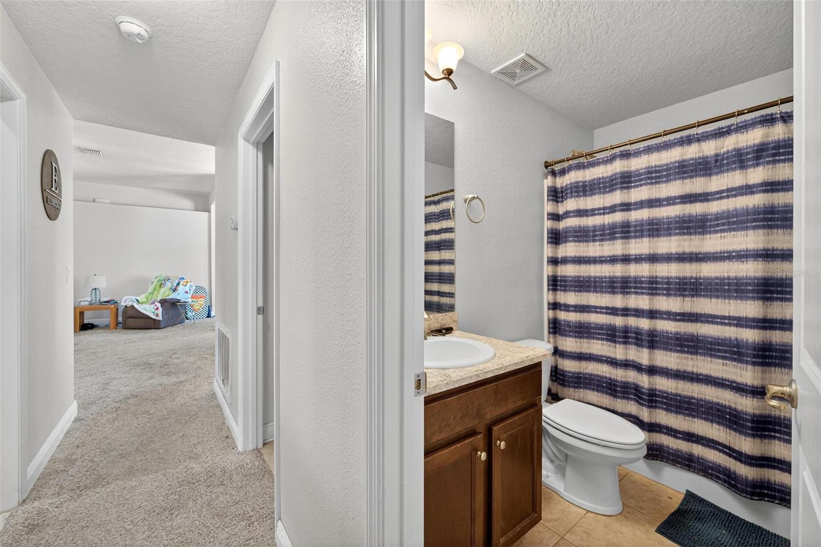 LEESBURG ASHTON WOODS - Residential