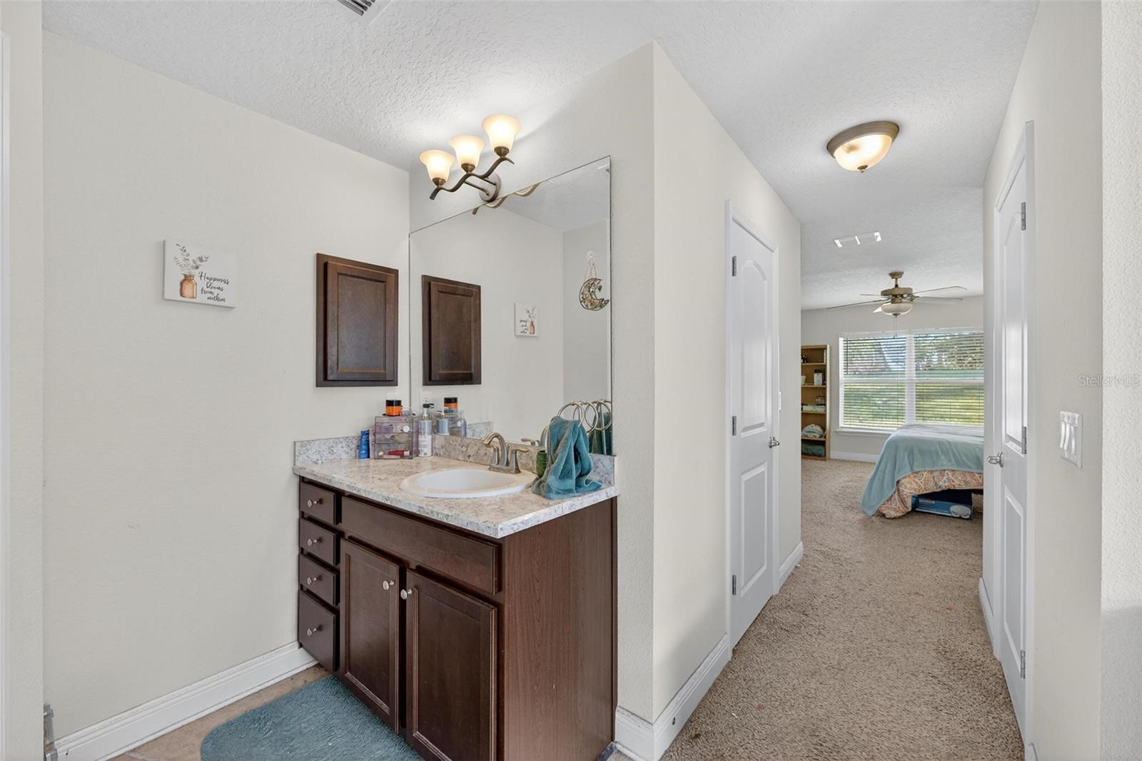 LEESBURG ASHTON WOODS - Residential