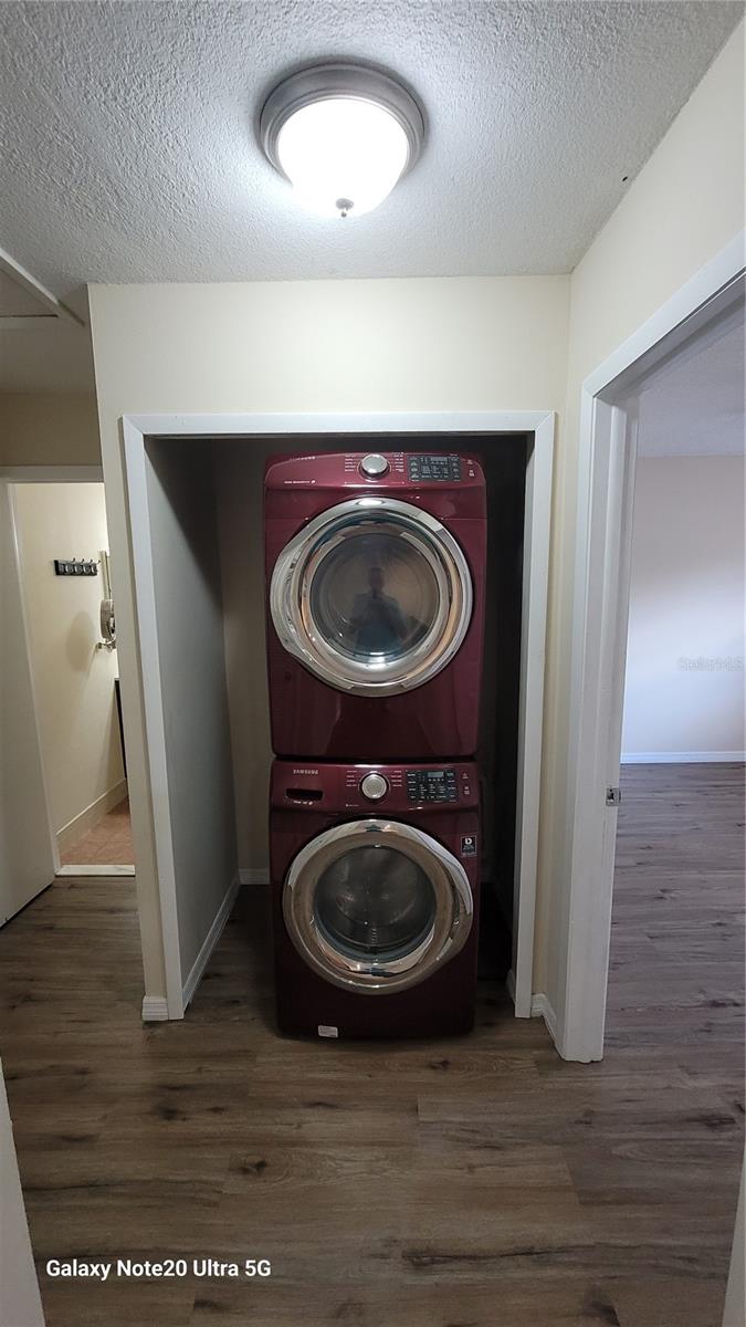 ALOHA GARDENS - Residential Lease