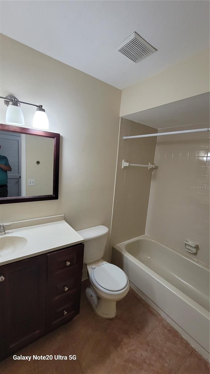 ALOHA GARDENS - Residential Lease