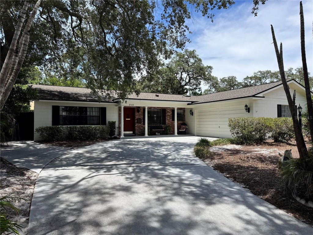 Photo of 2765 Abbey Road, Winter Park, FL 32792 (MLS # O6434420)