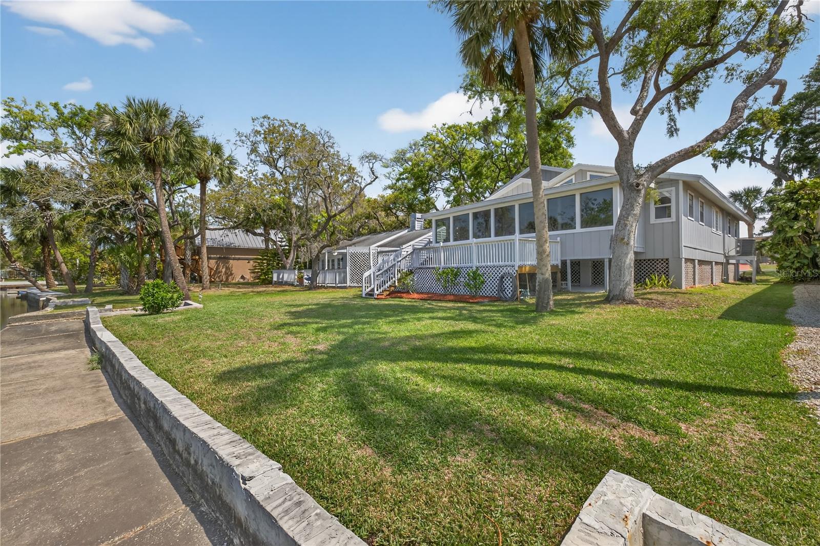 RIO VISTA PARK - Residential