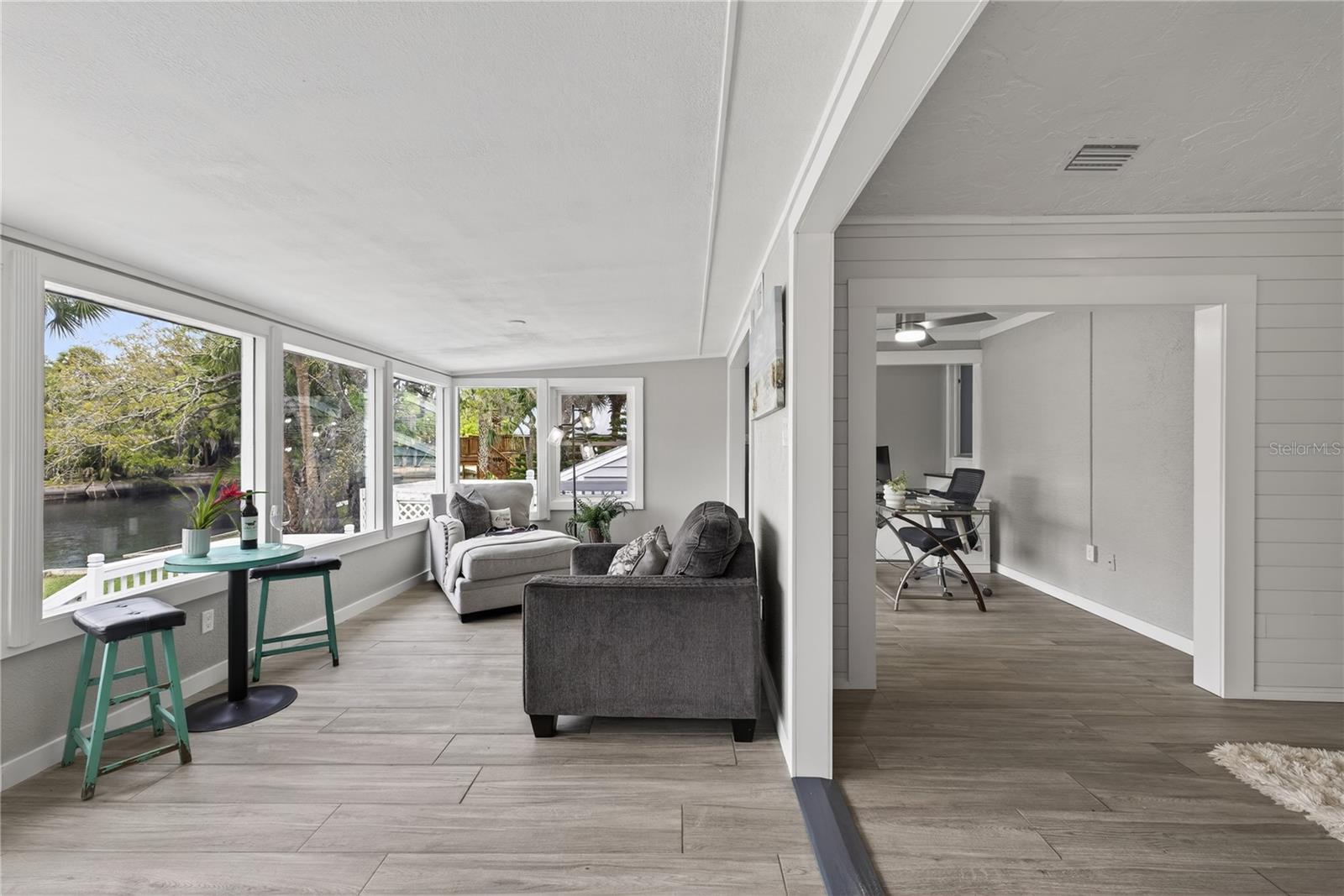 RIO VISTA PARK - Residential