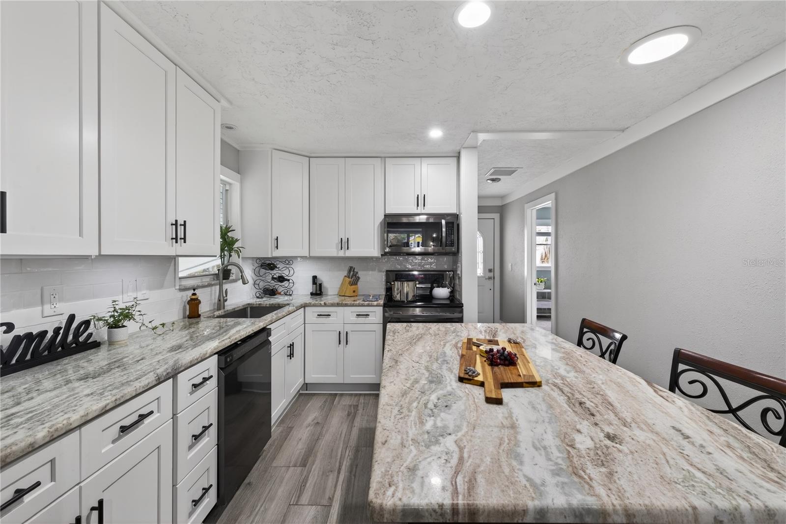 RIO VISTA PARK - Residential