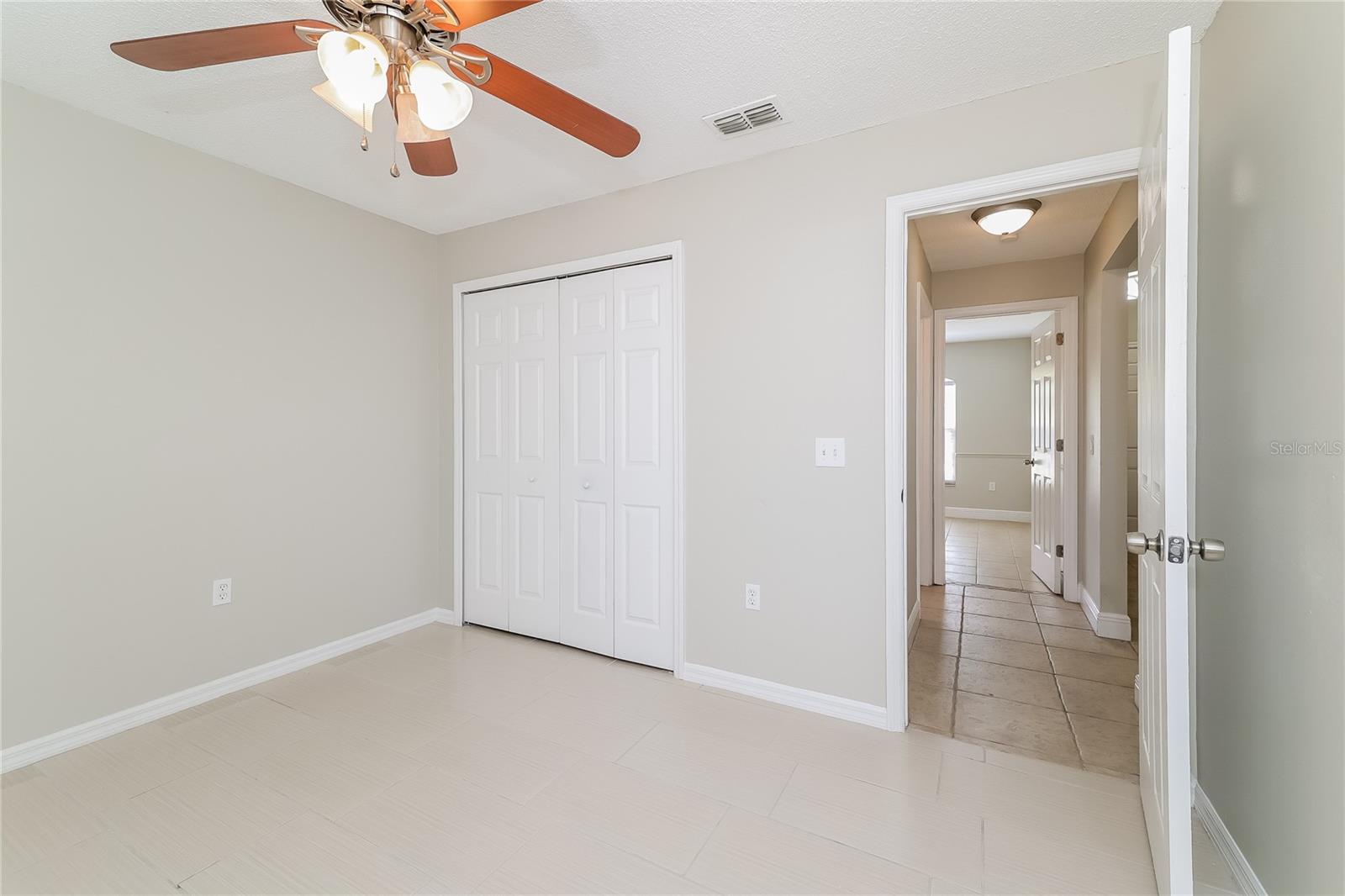 PEPPERTREE AT CYPRESS WOODS U1 - Residential Lease