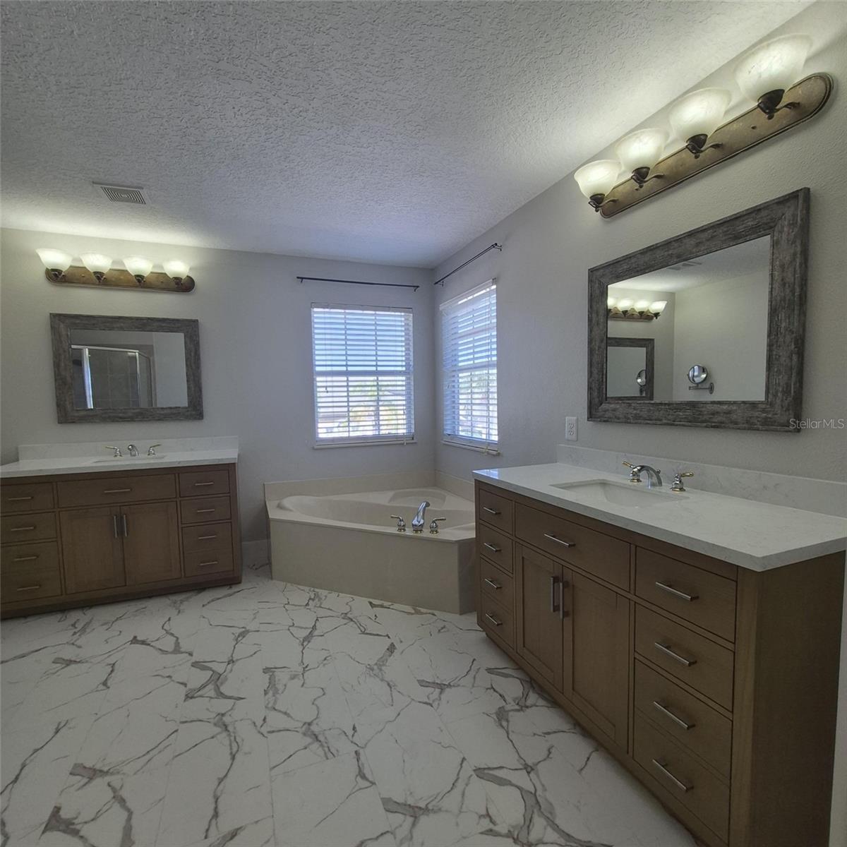 TIMBER ISLE - Residential