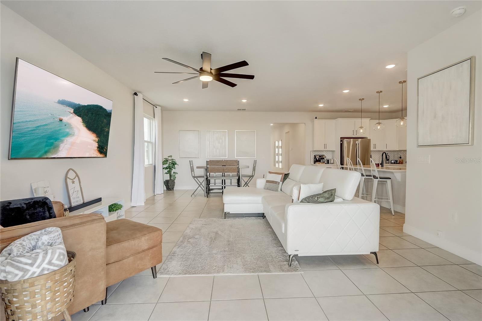 EDEN HILLS - Residential