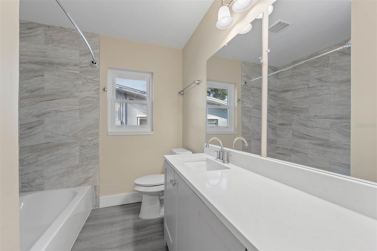 OAKLAND SHORES 3RD ADD REP - Residential Lease