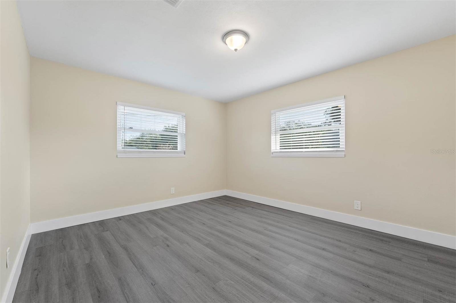 OAKLAND SHORES 3RD ADD REP - Residential Lease