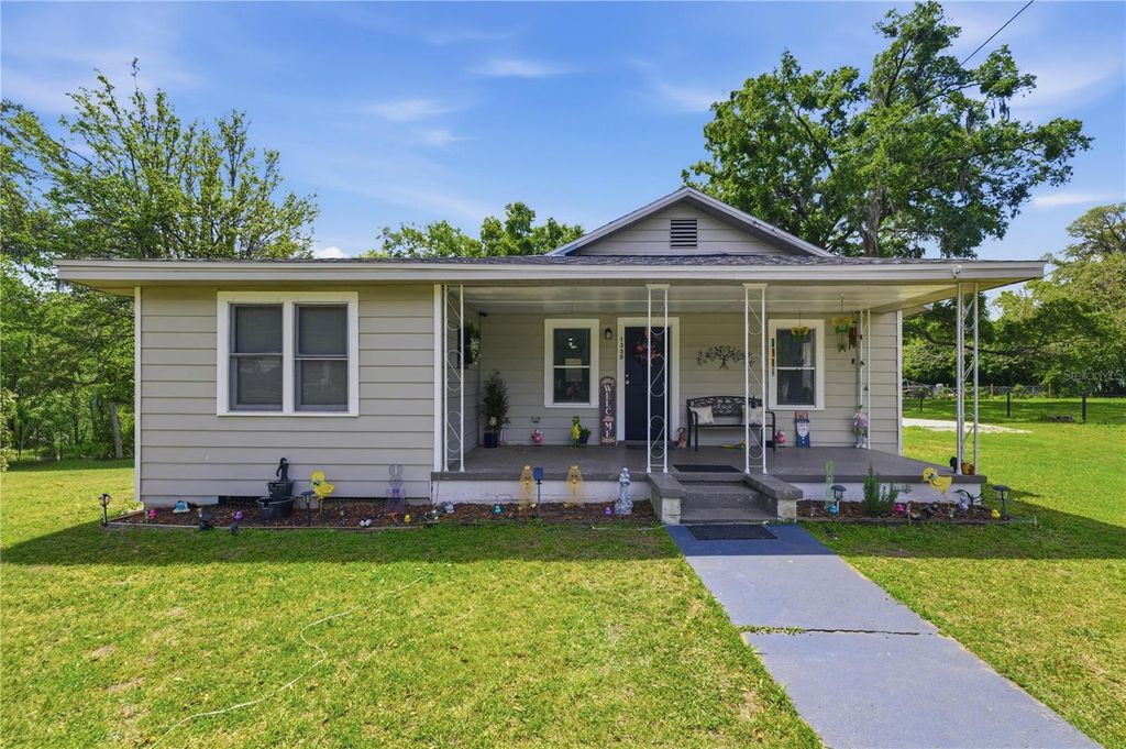 Photo of 1330 NE 55th Street, Ocala, FL 34479 (MLS # OM722013)