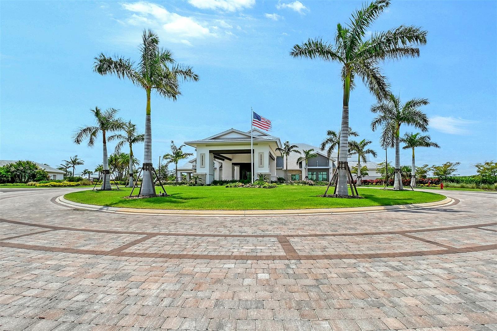 AZARIO ESPLANADE PH V - Residential