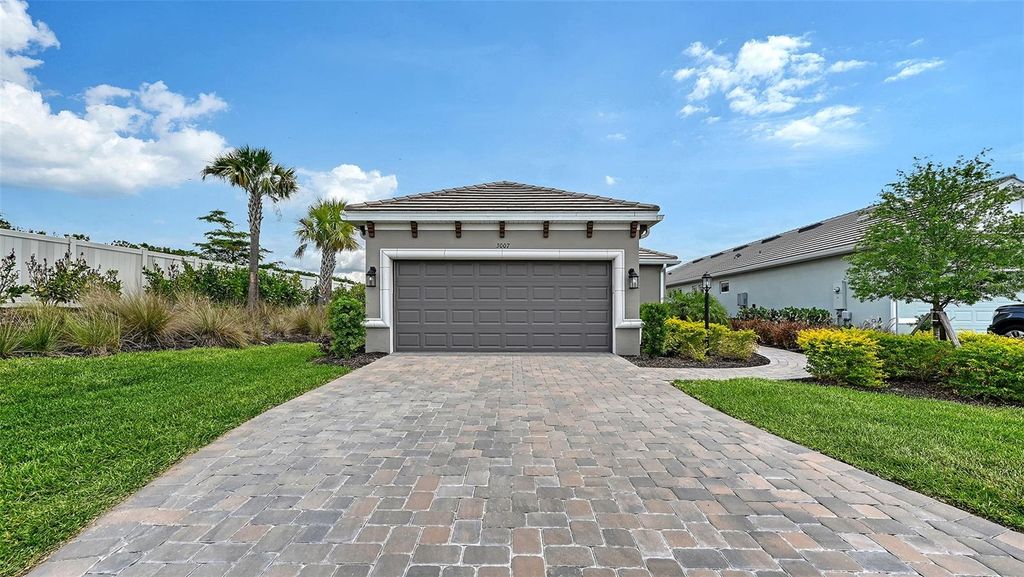 Photo of 3007 Tramonto Court, Bradenton, FL 34211 (MLS # A4691102)