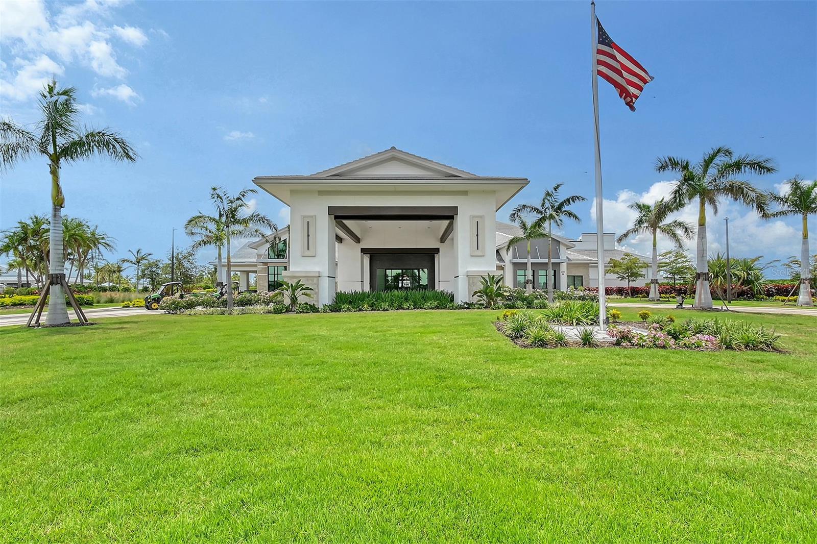 AZARIO ESPLANADE PH V - Residential