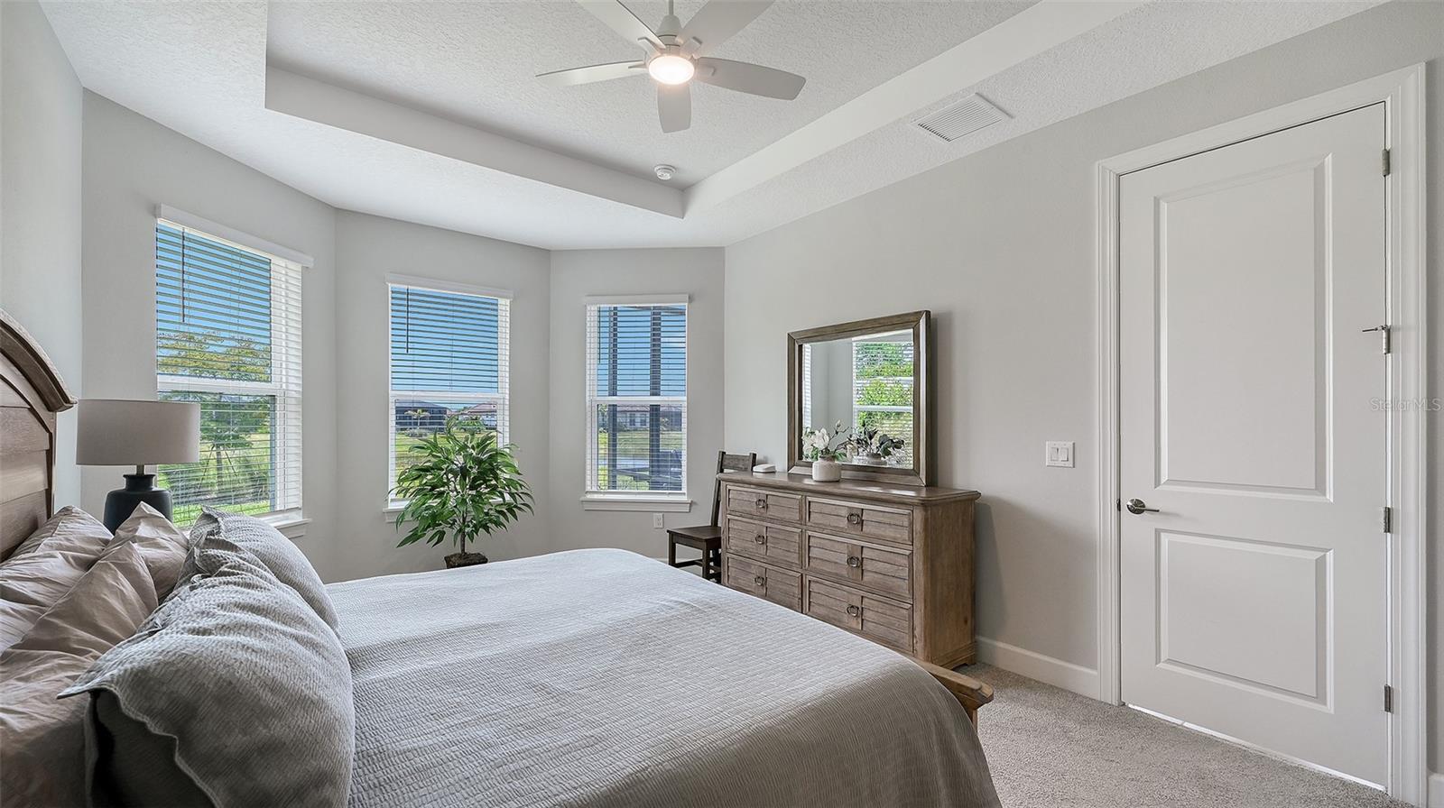 AZARIO ESPLANADE PH V - Residential