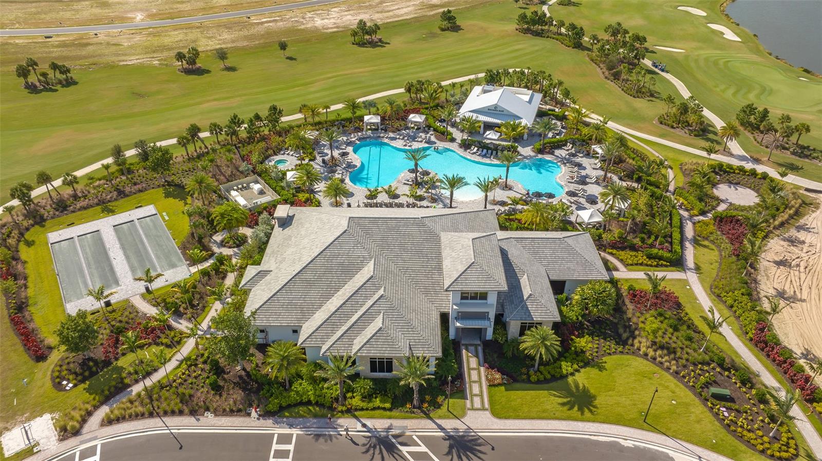 AZARIO ESPLANADE PH V - Residential