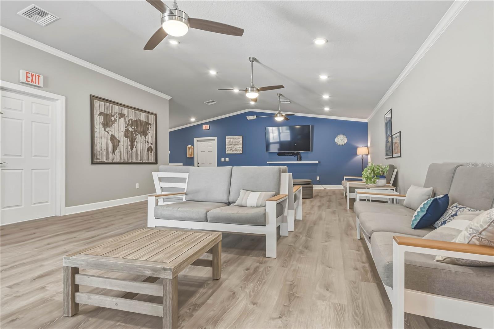 BRAEMOOR LAKE VILLAS - Residential