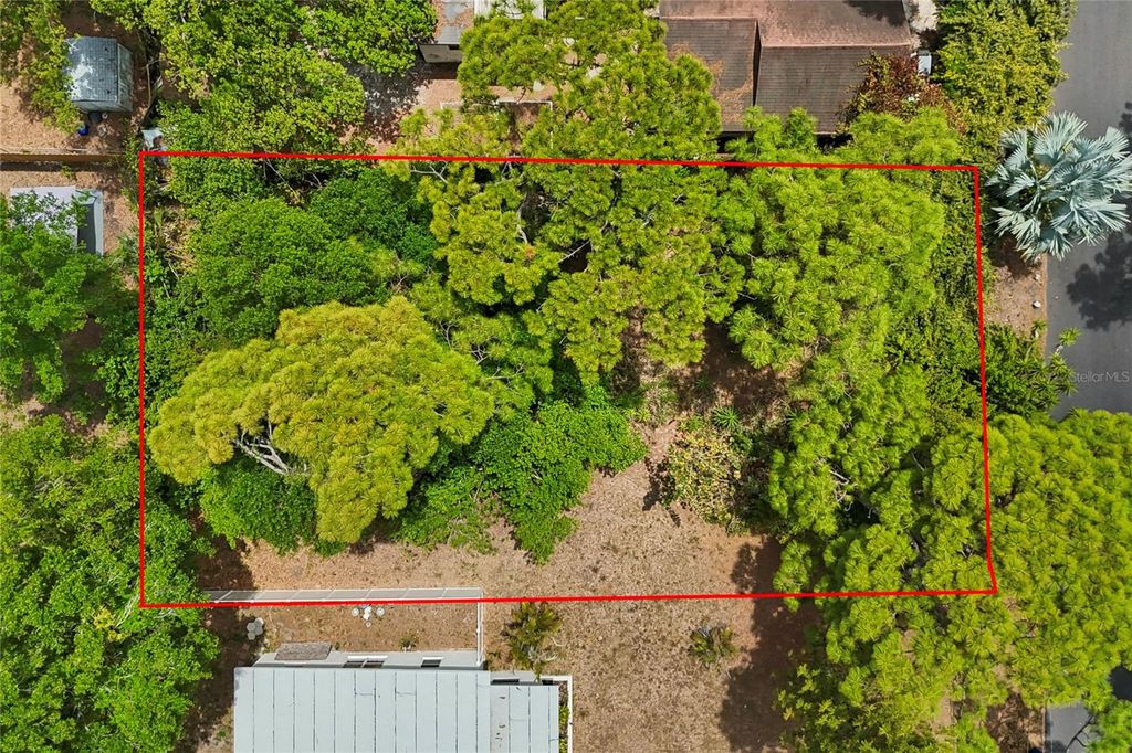 Photo of 71st Way N, St Petersburg, FL 33709 (MLS # TB8504713)