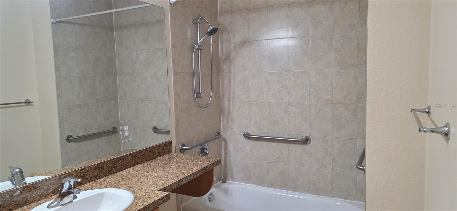 PUNTA GORDA ISLES SEC 23 - Residential Lease
