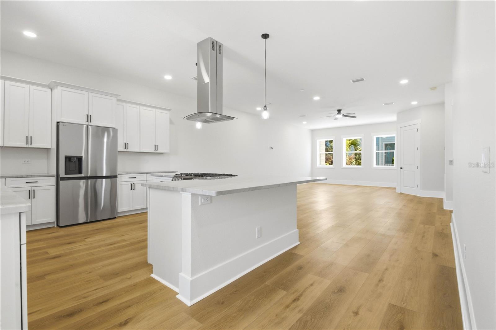 MIRA VISTA TWNHMS PH II - Residential