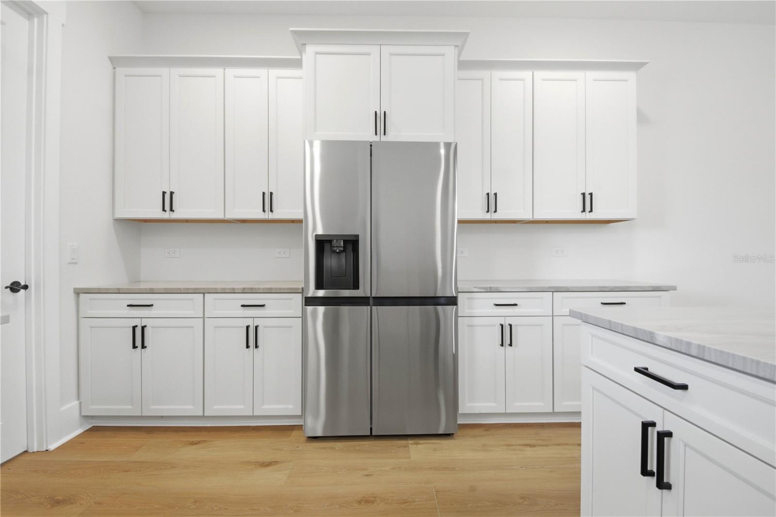 MIRA VISTA TWNHMS PH II - Residential