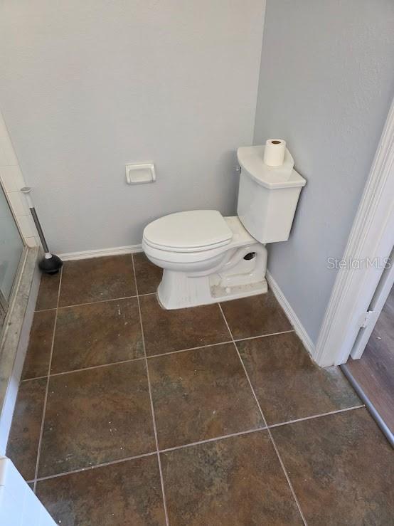 THE PROMENADE AT TAMPA PALMS A - Residential Lease