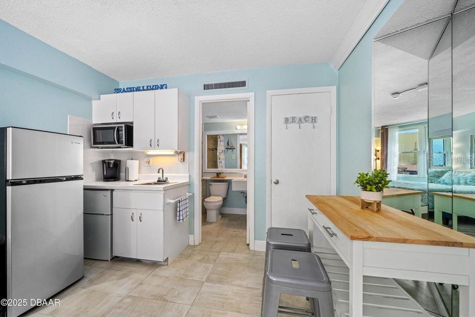 HAWAIIAN INN LC - Residential