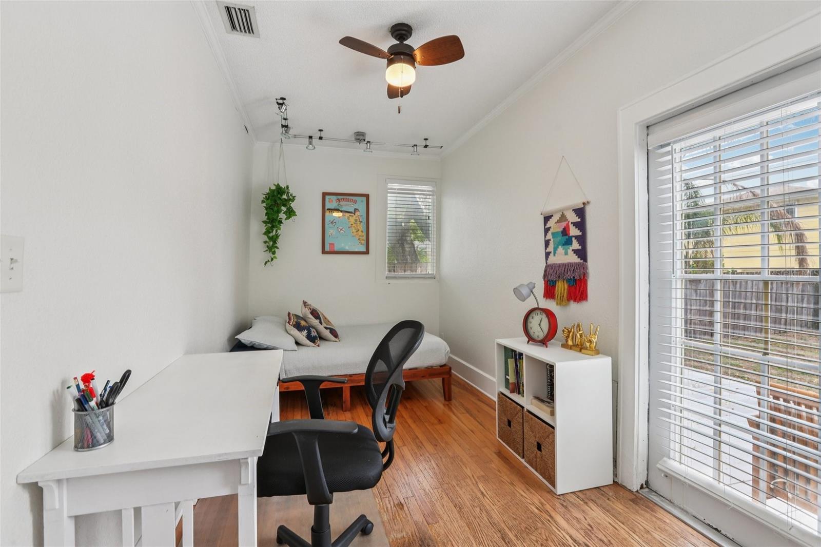 KENWOOD SUB - Residential