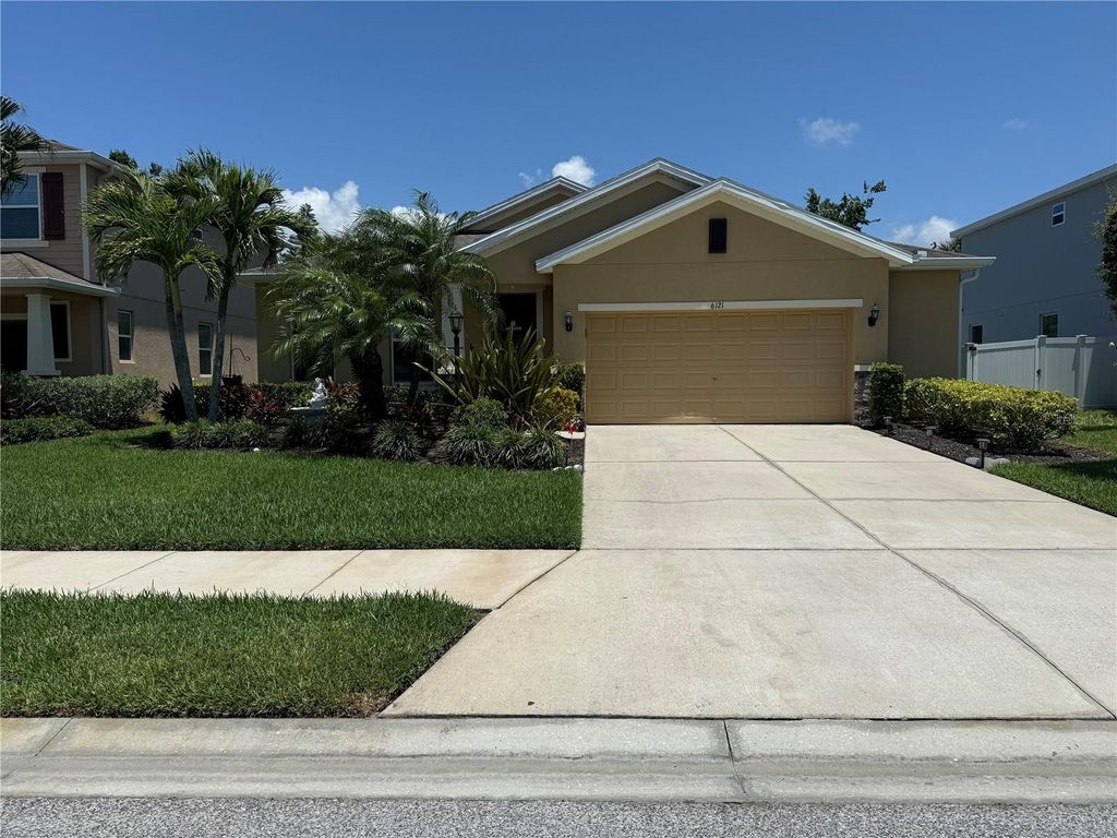 Photo of 6121 35th Court E, Bradenton, FL 34203 (MLS # A4653677)