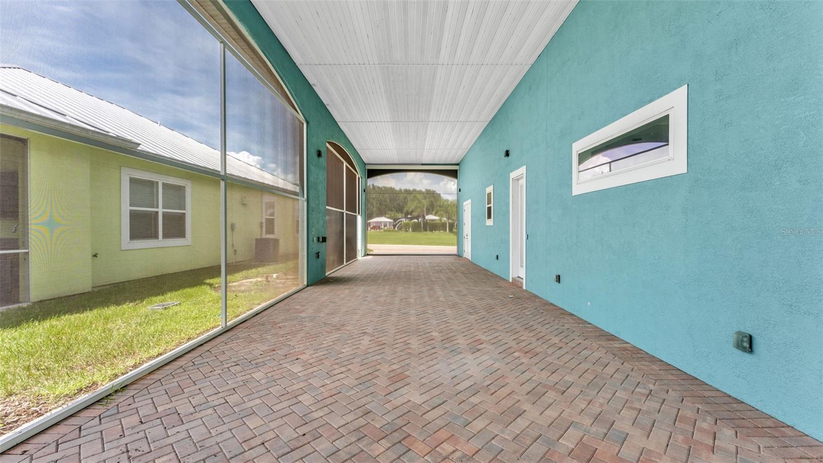 3220 FISH HAWK DRIVE