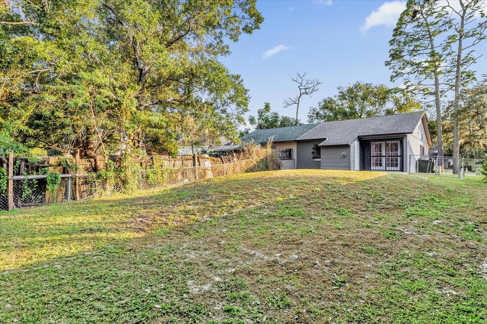 RIVER CREST - Residential