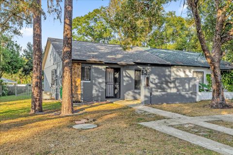 Photo of 9903 River Crest Court, Orlando, FL 32825 (MLS # O6366146)