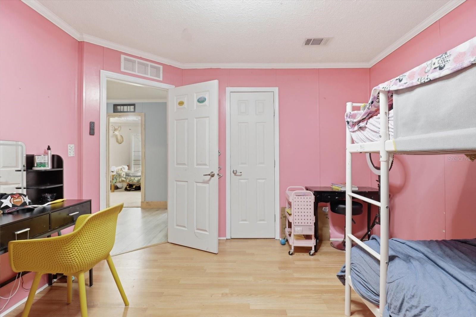 CRYSTAL MANOR UNIT 01 - Residential