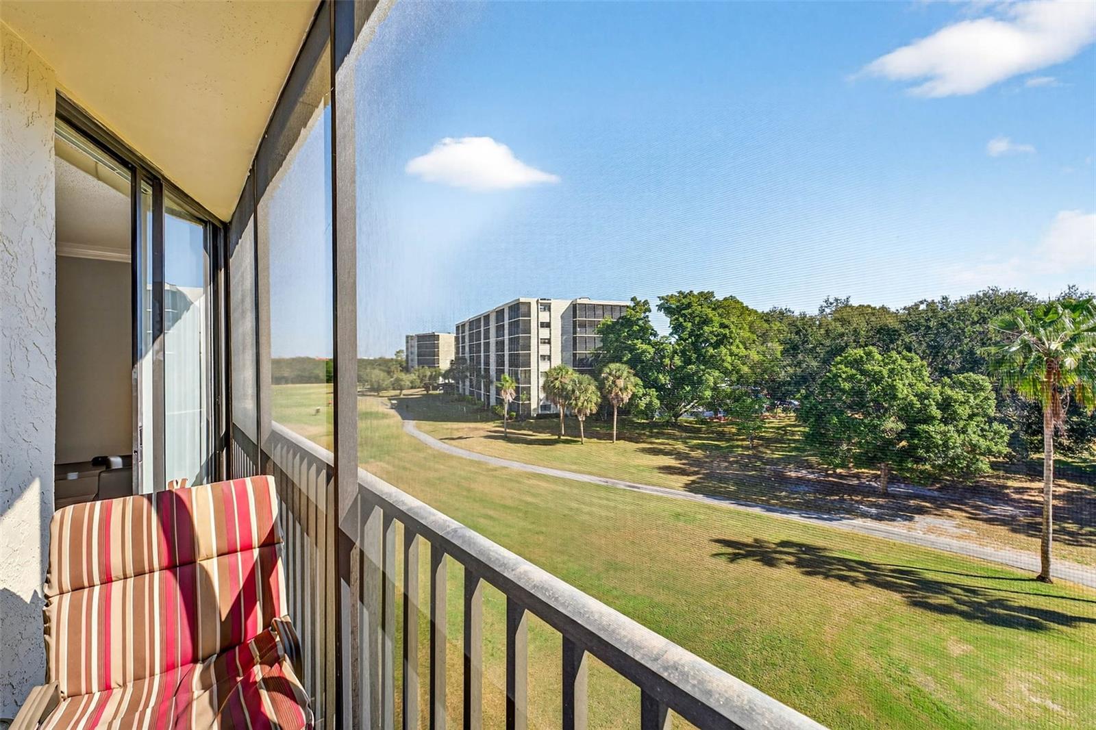 COVE CAY VILLAGE III - Residential