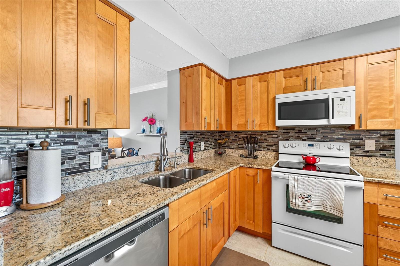 COVE CAY VILLAGE III - Residential