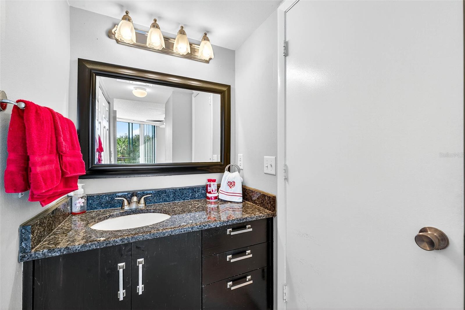 COVE CAY VILLAGE III - Residential