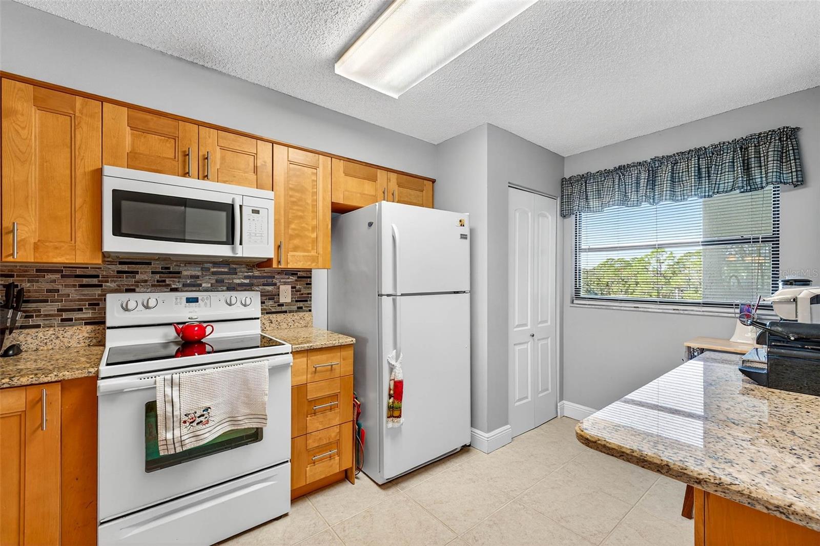 COVE CAY VILLAGE III - Residential