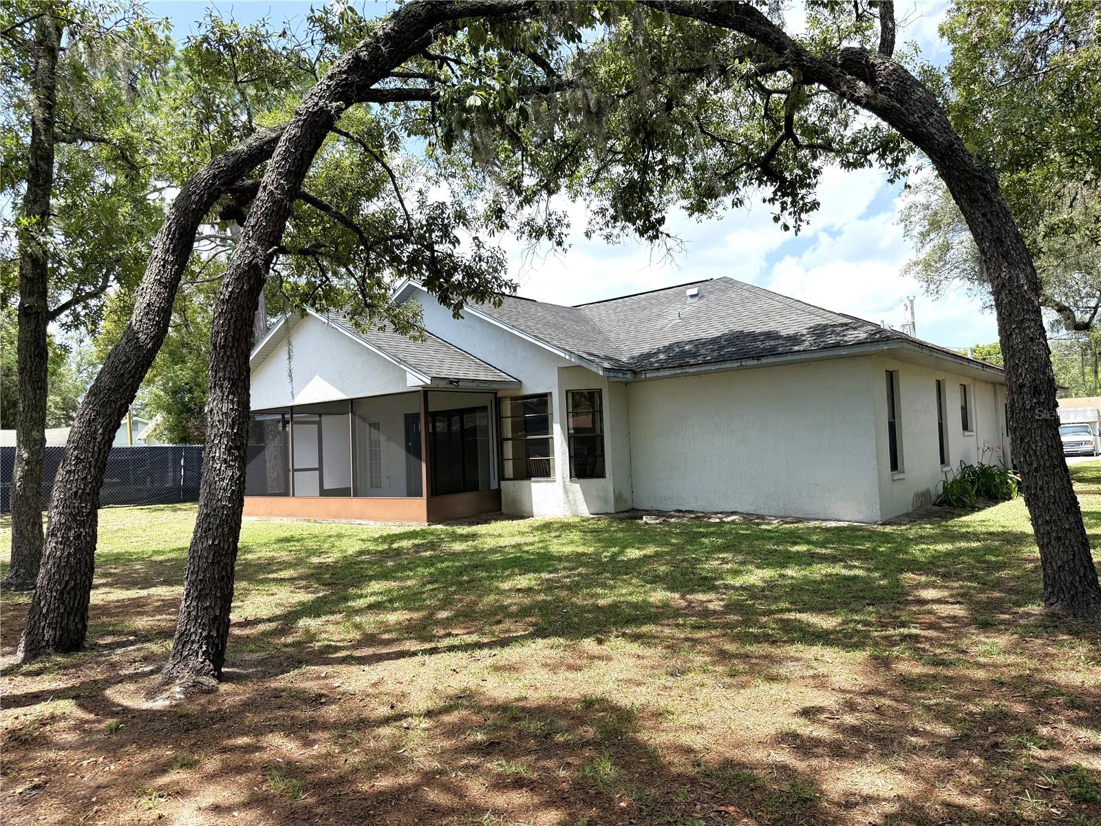 SPRING HILL - Residential