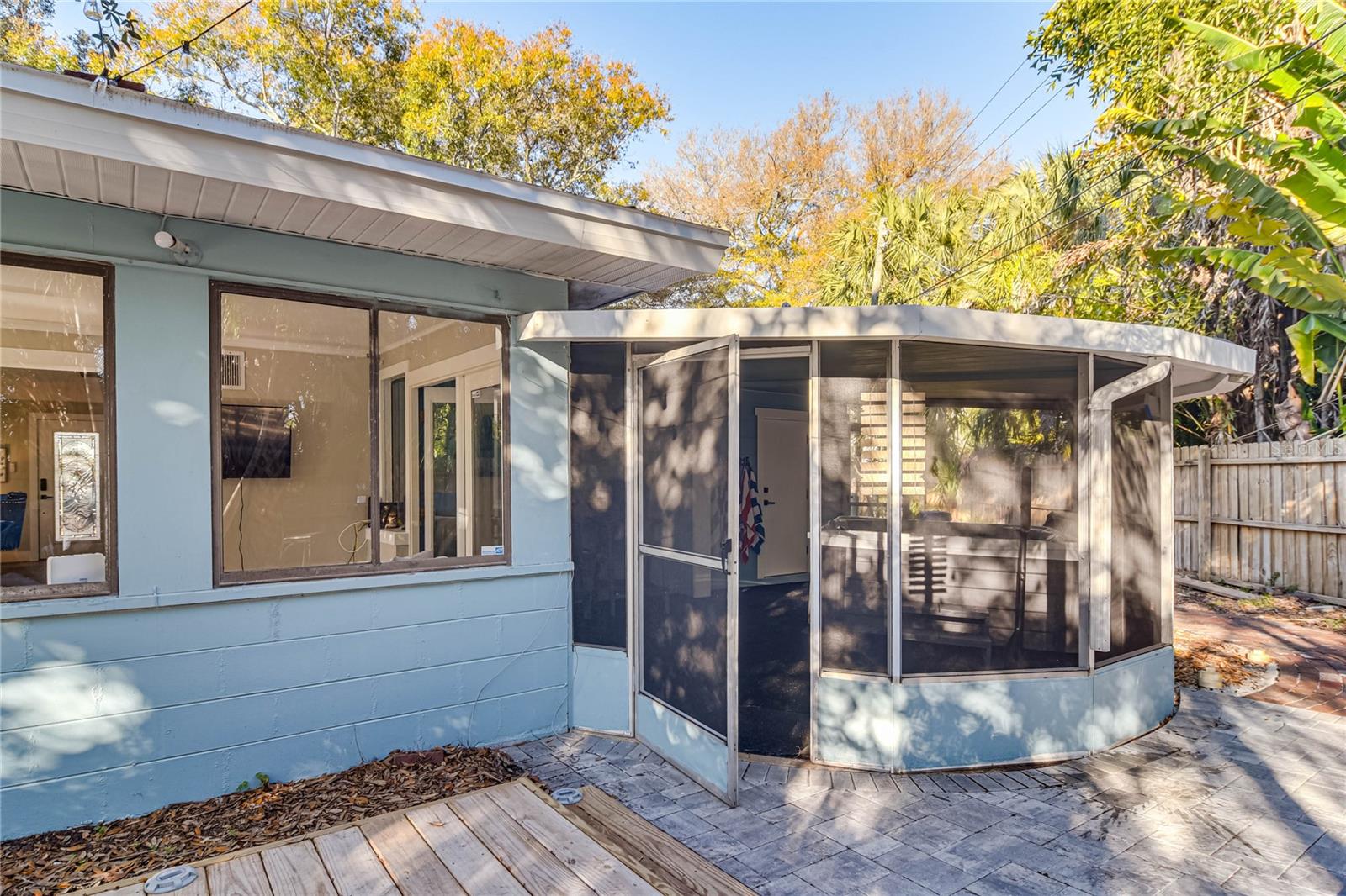 TYRONE PARK - Residential